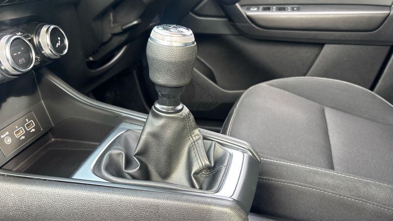 Renault Captur 1.0 TCE 100 Iconic 5dr Petrol Hatchback